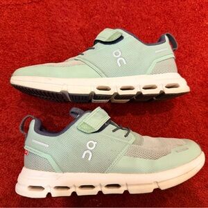 On Cloud Play Sneakers Unisex Kids Boys Girls Size 2.5 Sage Green